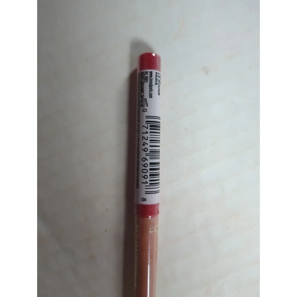 L'Oréal Color Riche Anti Feathering Lip Liner New Sealed‎ 300 Le Rouge